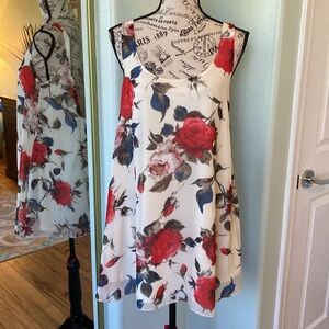 Tobi Weylie Shift Mini  Dress in Cream Floral NWT